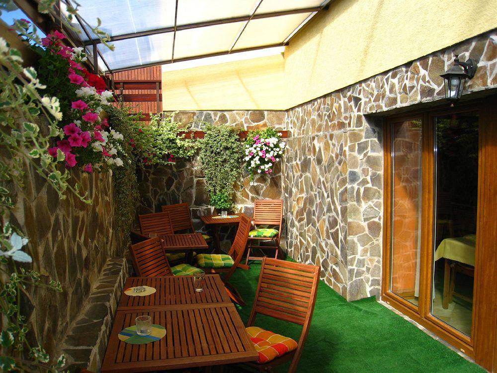Wellness Penzion Vila Mery โปปรัด ภายนอก รูปภาพ