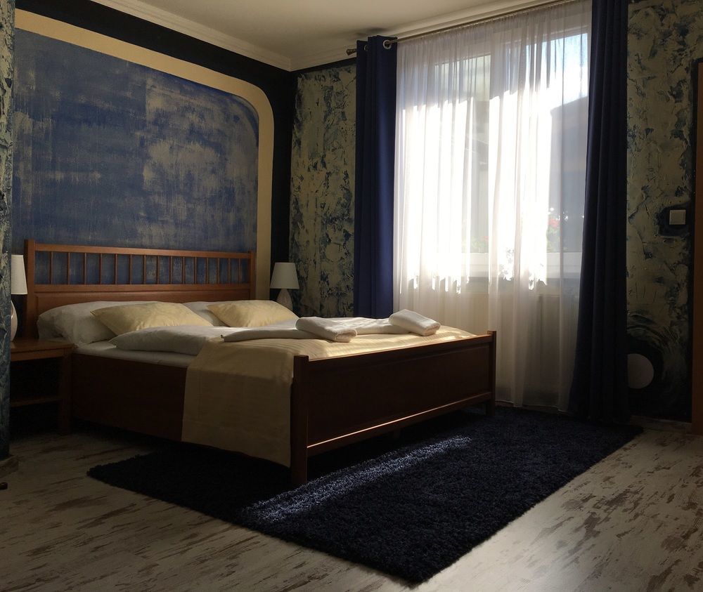 Wellness Penzion Vila Mery โปปรัด ภายนอก รูปภาพ