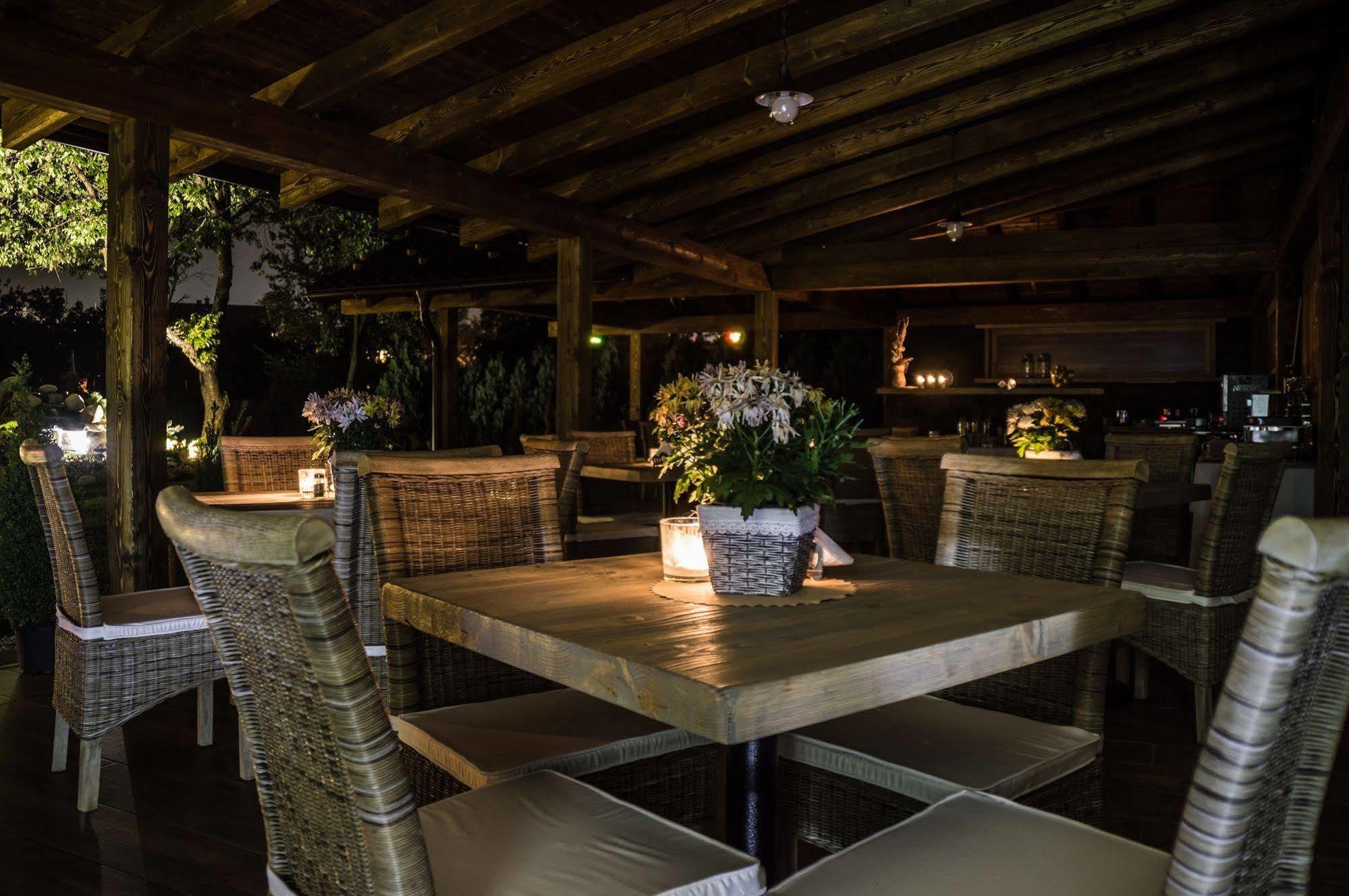 Wellness Penzion Vila Mery โปปรัด ภายนอก รูปภาพ